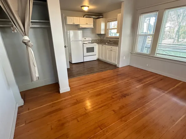 554 SW Jefferson Ave, 554 SW Jefferson Ave APT 2, Corvallis, OR 97333