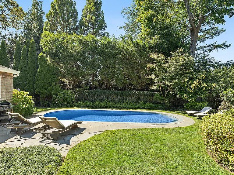 19 Gould St — Photo 2