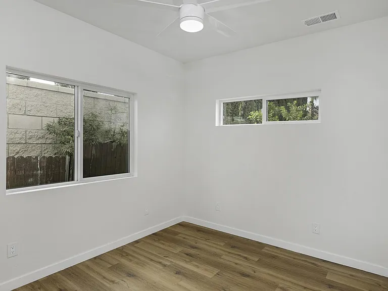 5313 Hewlett Dr — Photo 17