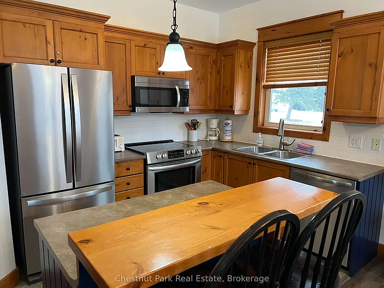 170 Snowbridge Way #123 — Photo 8