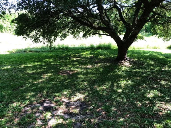 805 Matchett St APT A, Brenham, TX 77833