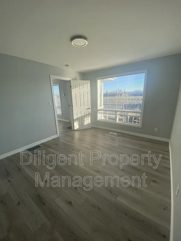 2 bed, 2.0 bath, $650 — Photo 2