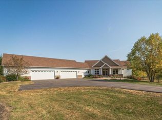 20883 Nevada Ave, Prior Lake, MN 55372