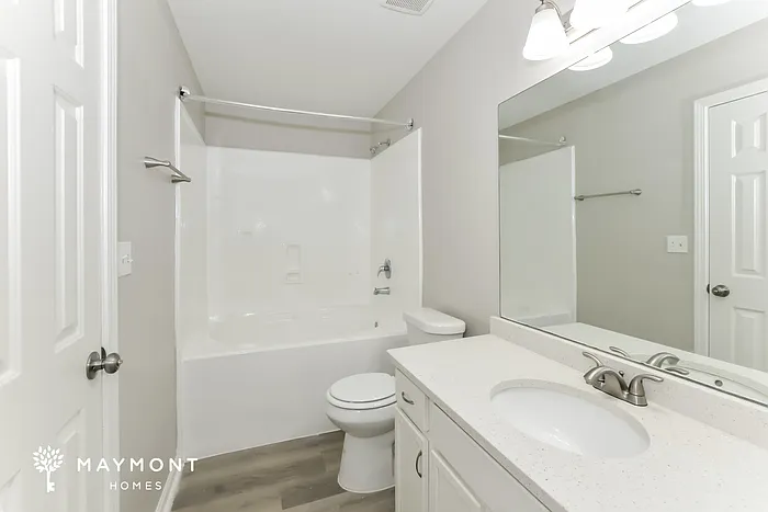 465 Oakland Hills Dr — Photo 12