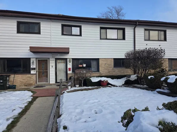 257 Dover Dr APT C, Des Plaines, IL 60018