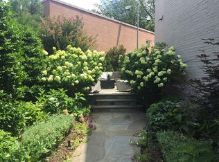 2819 18th St NW, Washington, DC 20009