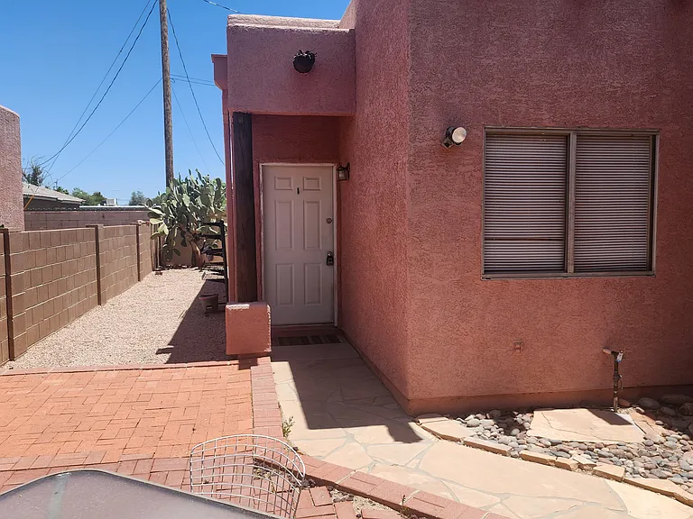 1809 S 30th Pl — Photo 15