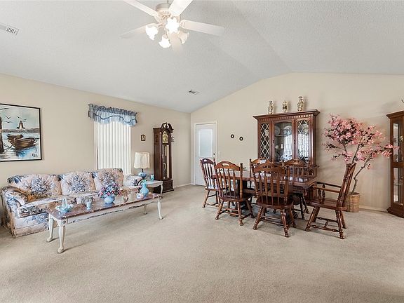 5th image of 1706 Lawrence Ave