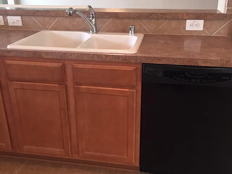 834 Honeysuckle Vine Dr — Photo 10