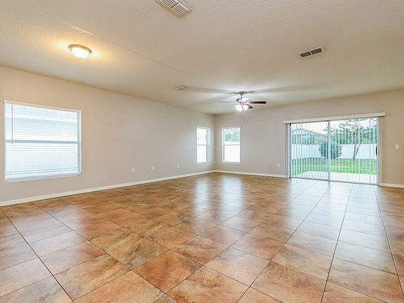 4th image of 3046 Dasha Palm Dr