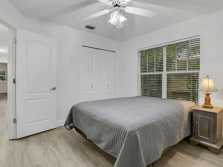 148 S Thornton Ave — Photo 25