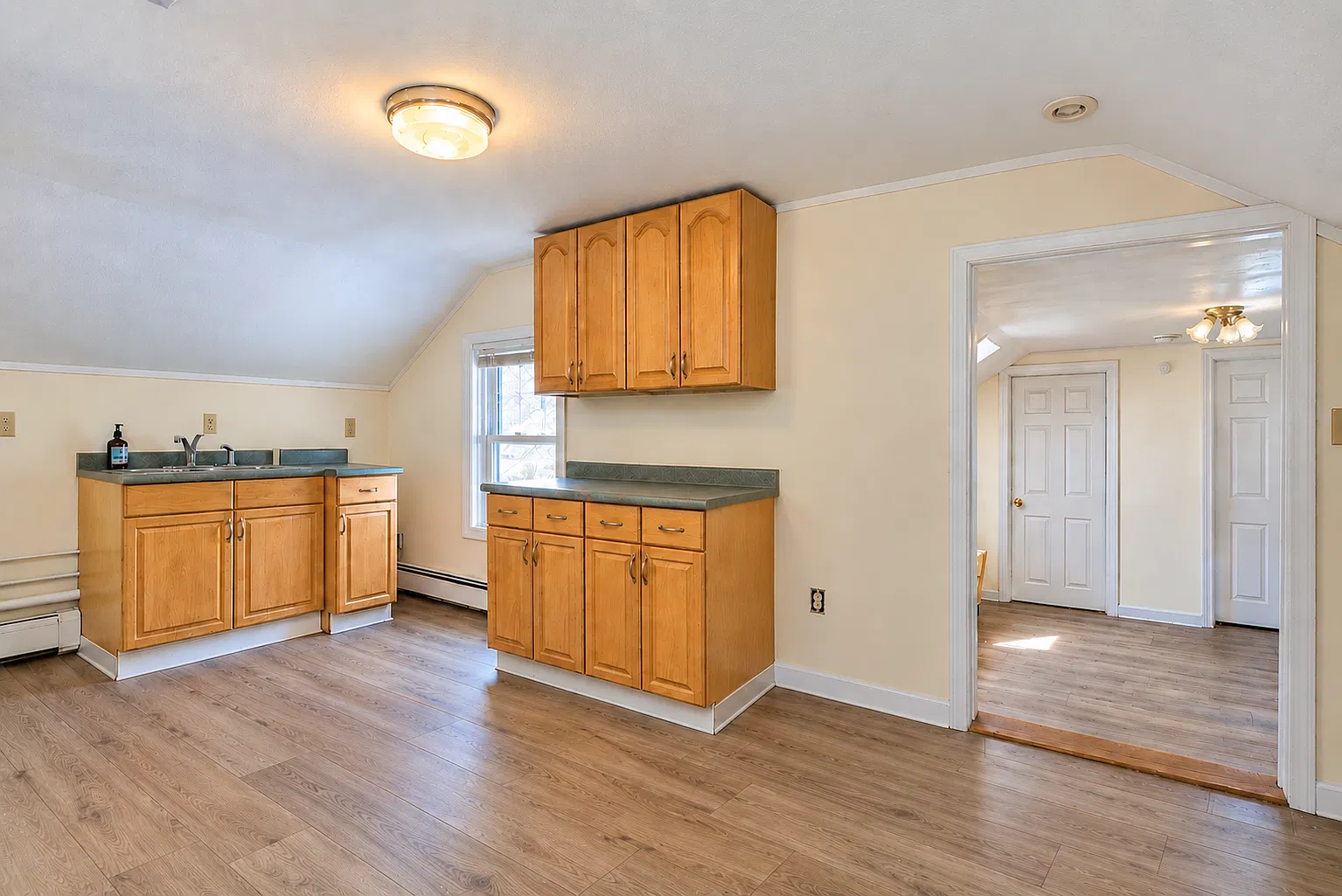 9 Murphy Ave — Photo 3