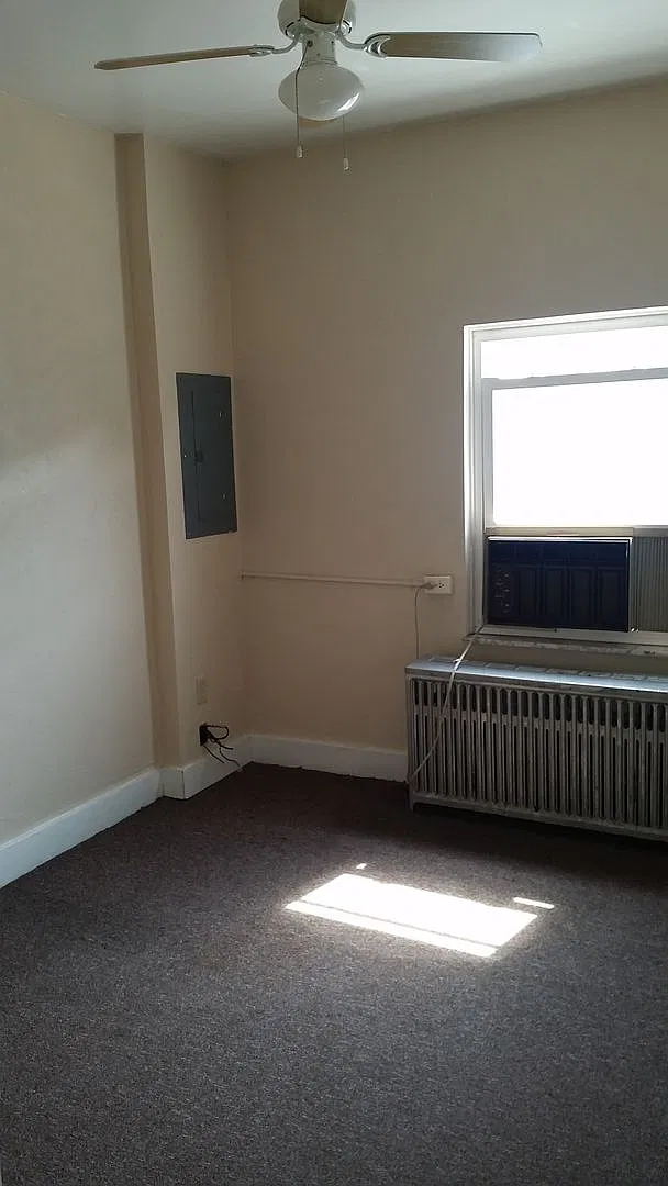 3329 WARD ST — Photo 2