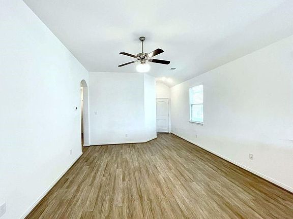 5th image of 15534 Bollardpoint Ln