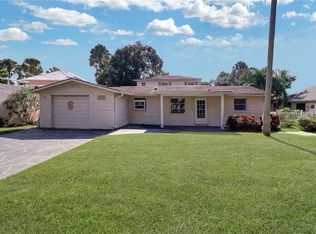 5530 Manatee Point Dr, New Port Richey, FL 34652