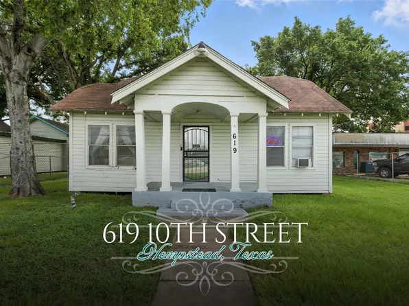 619 10th St, Hempstead, TX 77445