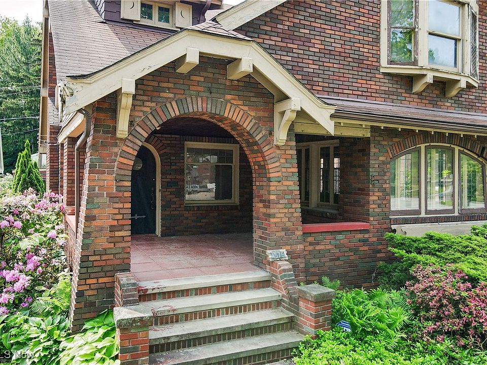 4575 S Hills Dr, Cleveland, OH 44109 | Zillow