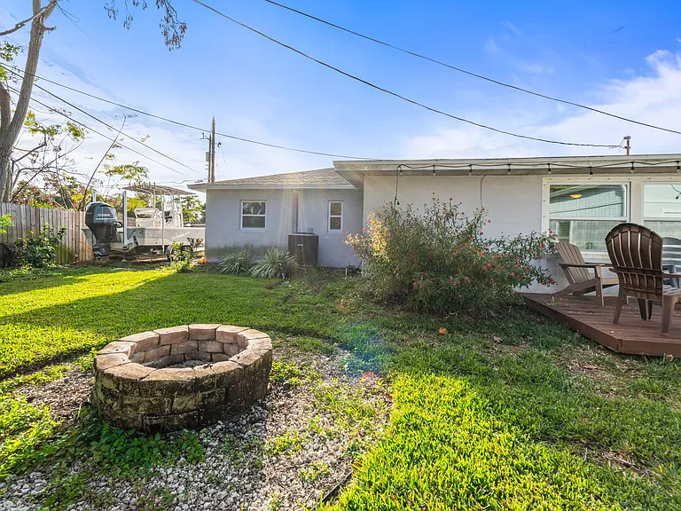 5120 Aragon Way S — Photo 37