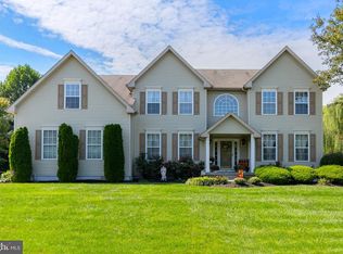 10 Salinger Ct, Sewell, NJ 08080