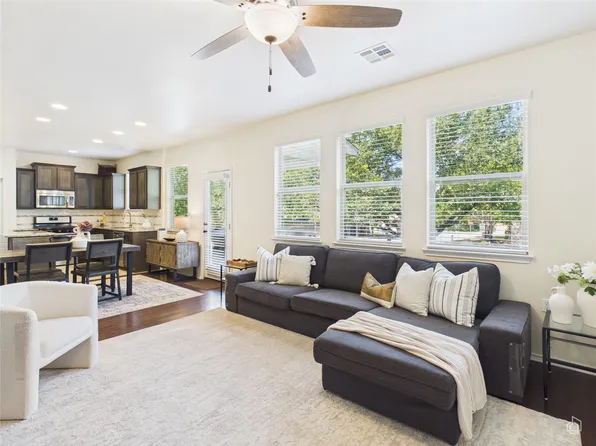 9204 Sawyer Fay Ln, Austin, TX 78748