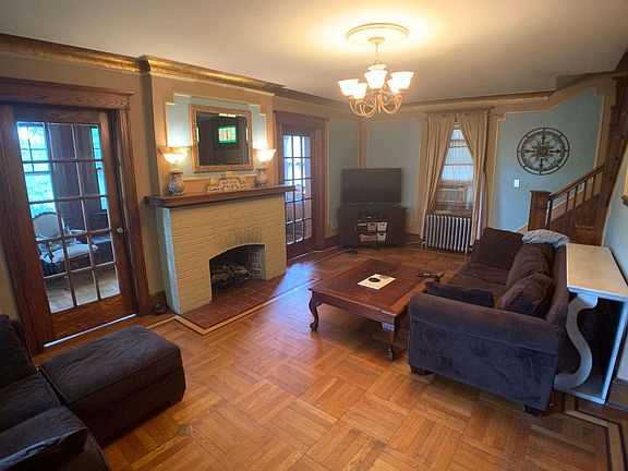 5th image of 192 Saint Pauls Ave