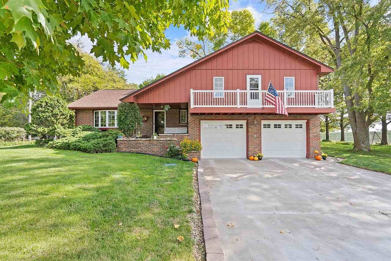 4630 Hazelwood Ave SW, Iowa City, IA 52240 Zillow