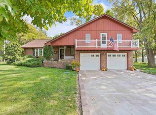 4630 Hazelwood Ave SW, Iowa City, IA 52240