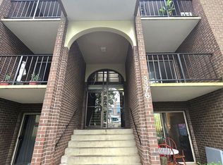 3376 Woodburn Rd APT 32, Annandale, VA 22003