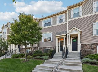 8933 SW Village Loop, Chanhassen, MN 55317