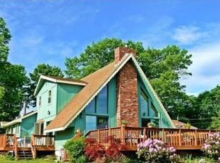 110 Burke Rd, Saratoga Springs, NY 12866