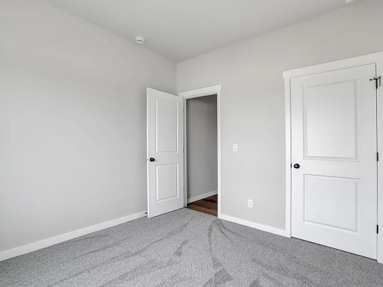 533 Irene St — Photo 28