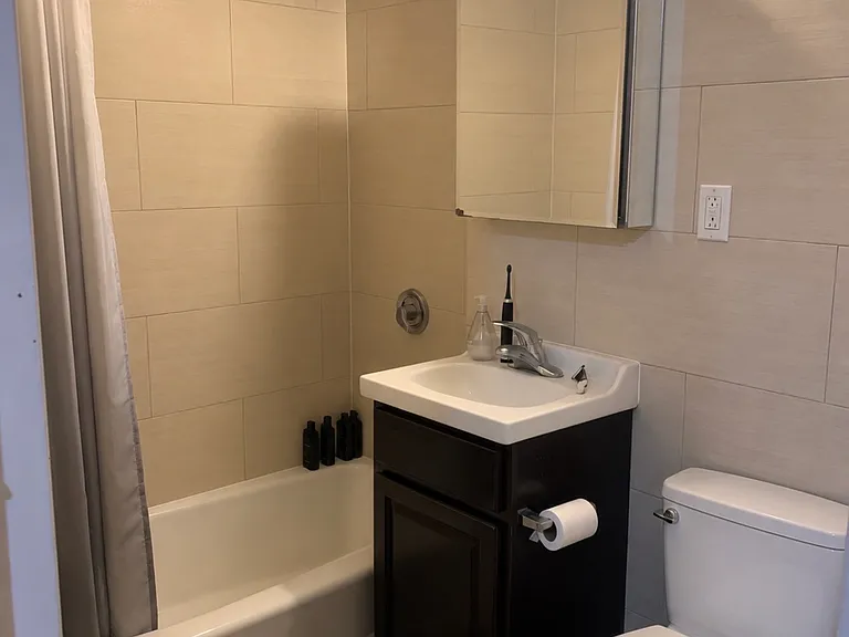 35 Eastern Pkwy #2D — Photo 11