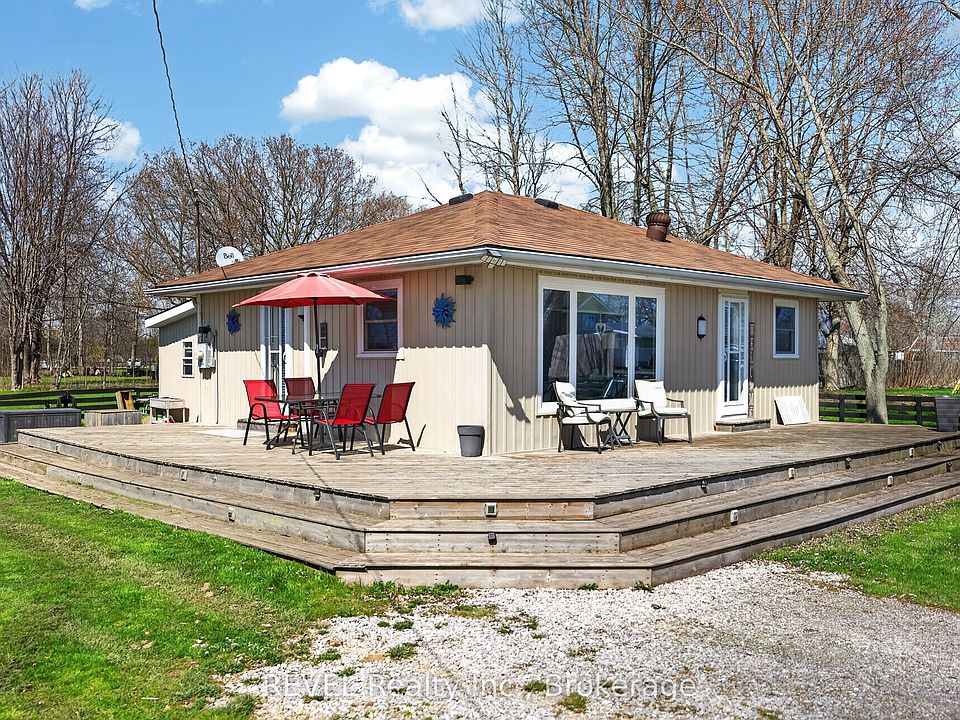 1st image of 11 Walter Dr
