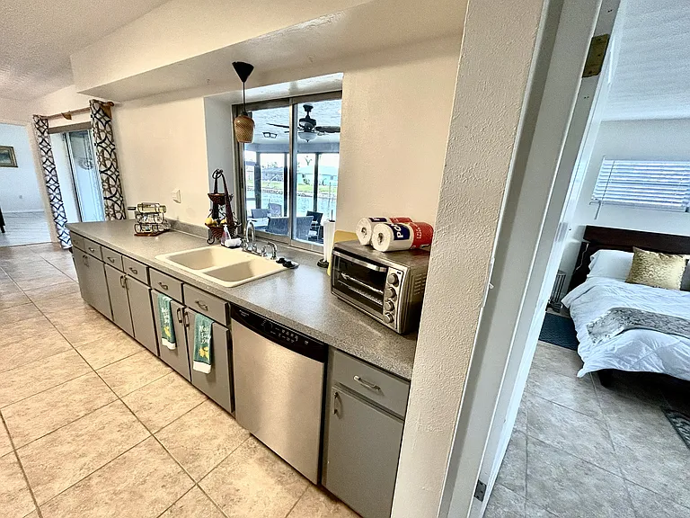 4370 Harbour Ter — Photo 5