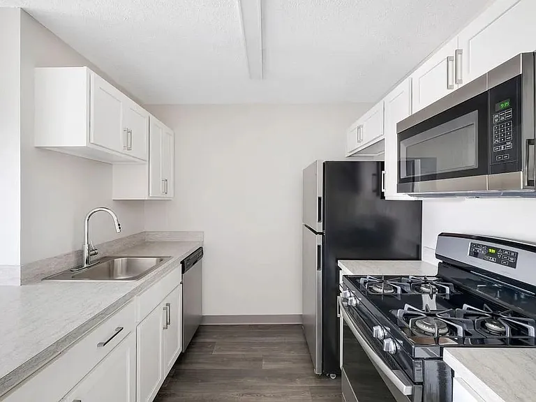 Cherry Tree Village Apartments — Photo 57