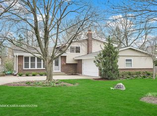 26W333 Jerome Ave, Wheaton, IL 60187