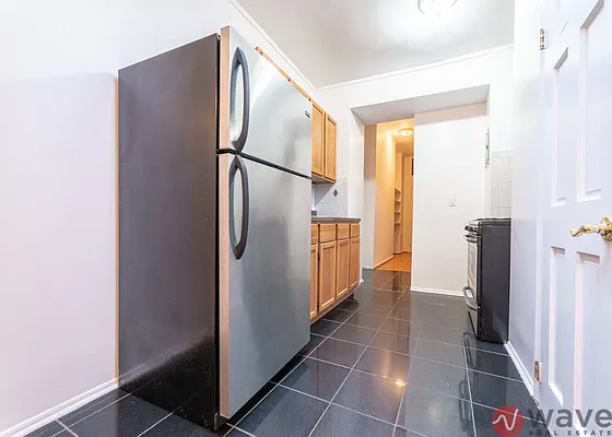 Rented by Wave Real Estate Group | media 15