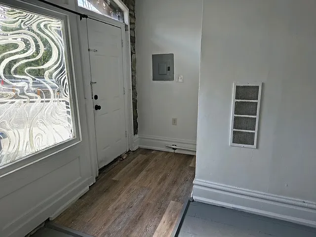 2106 Wilson Ave — Photo 16