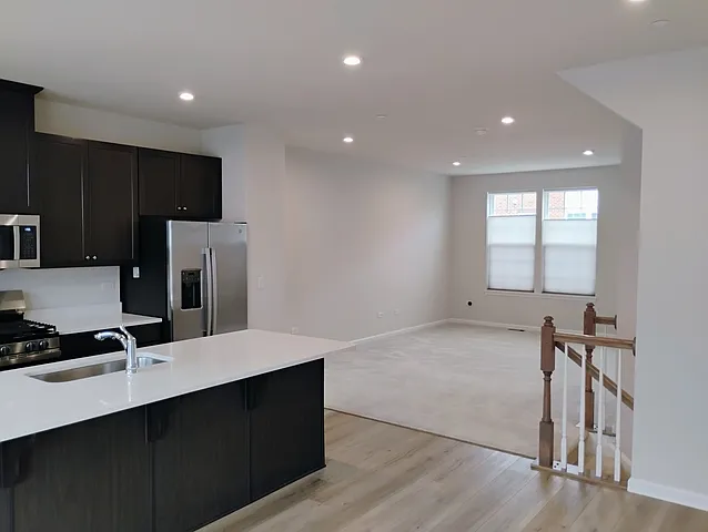 936 Jenkins Ct — Photo 7