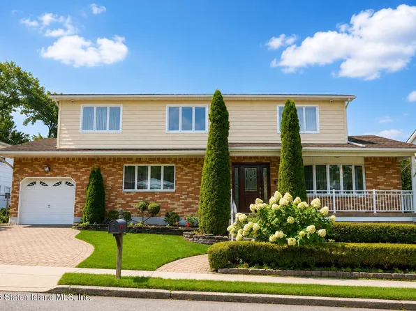 152 Weaver St, Staten Island, NY 10312