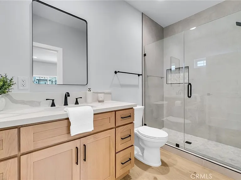 114 N Cornell Ave #B — Photo 4