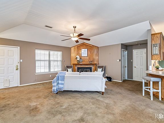 4th image of 4541 Shingle Oak Ln