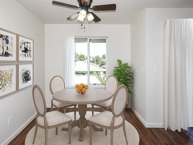 2x1 Dining Room