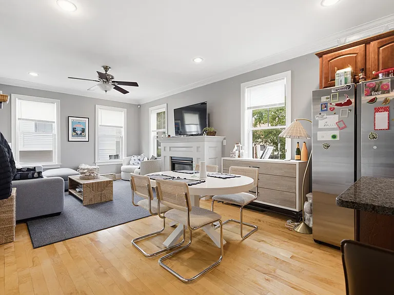232 Gold St #1 — Photo 2