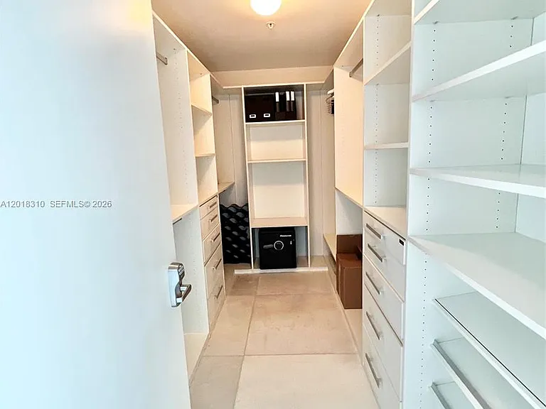 17111 Biscayne Blvd #1102 — Photo 19