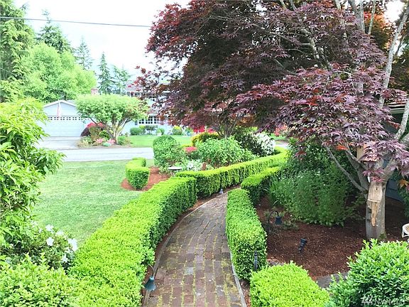 2nd image of 8304 SE 62nd St