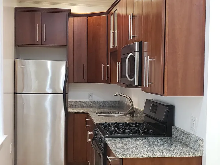 11 Sheafe St #2 — Photo 12