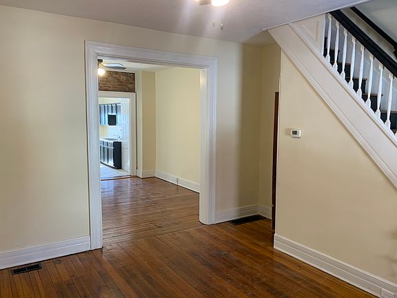 2nd image of 26 Hess St #28
