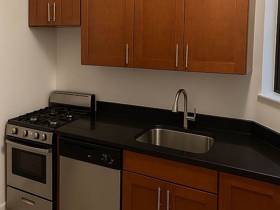 4th image of 1614 2nd Ave APT 2B