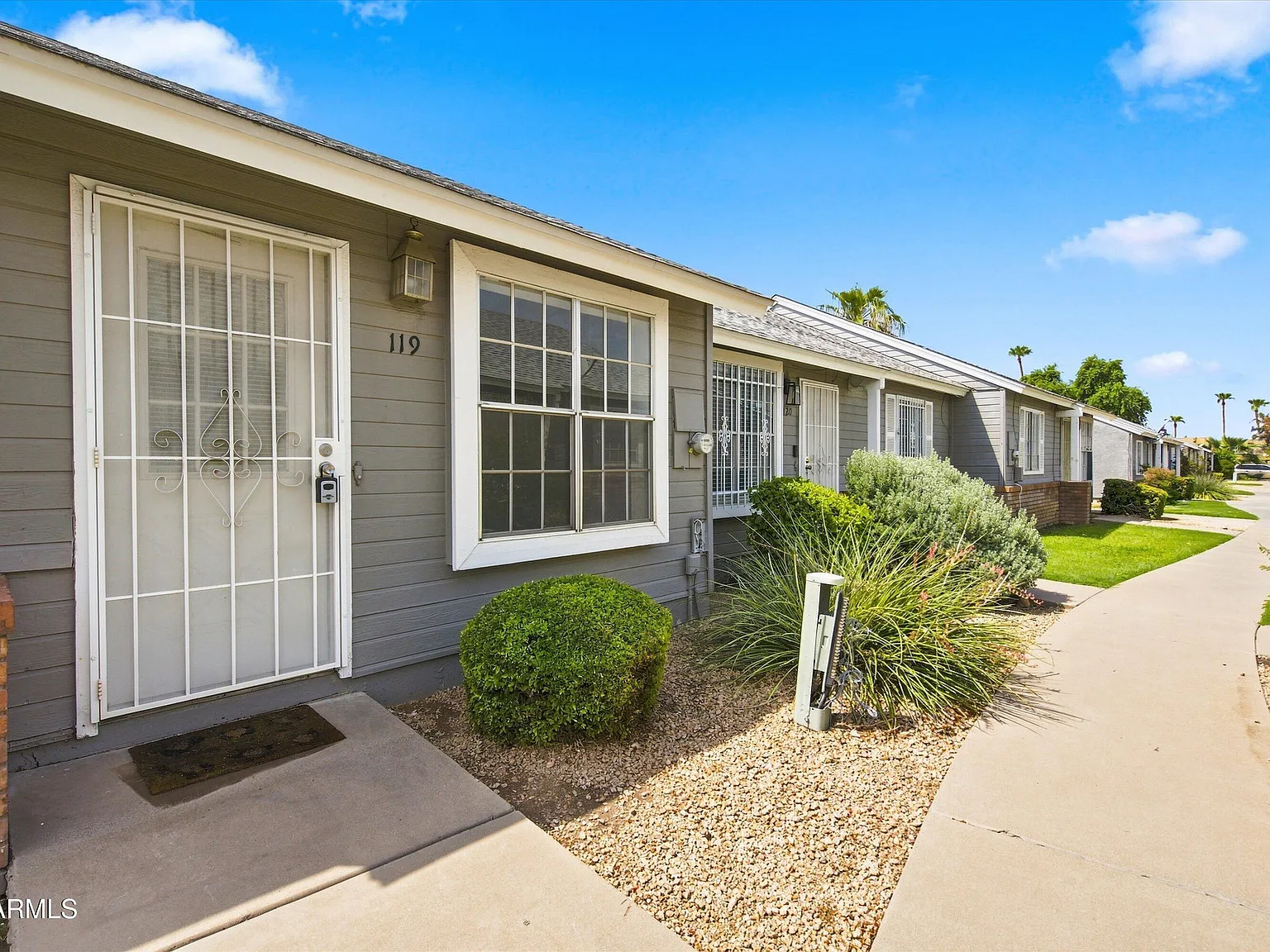 2 bed, 1.0 bath, 840 sqft, $1,650 — Photo 2